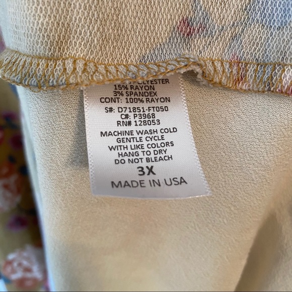 Potter’s Pot Short Sleeve Shirt Tail Top - Picture 3 of 4